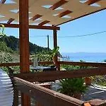 Christina Hotel Lourdata (Kefalonia)